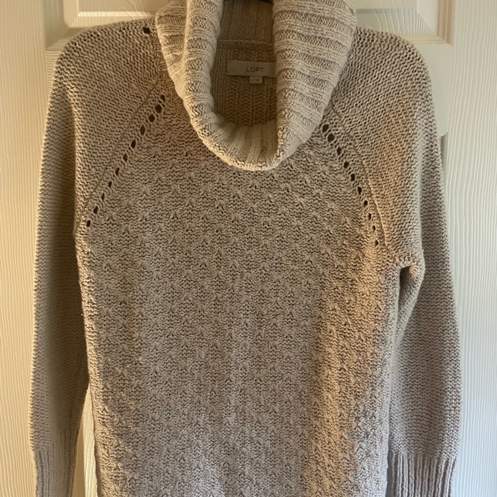 LOFT Women's Beige Cowl Neck Sweater Size  Medium